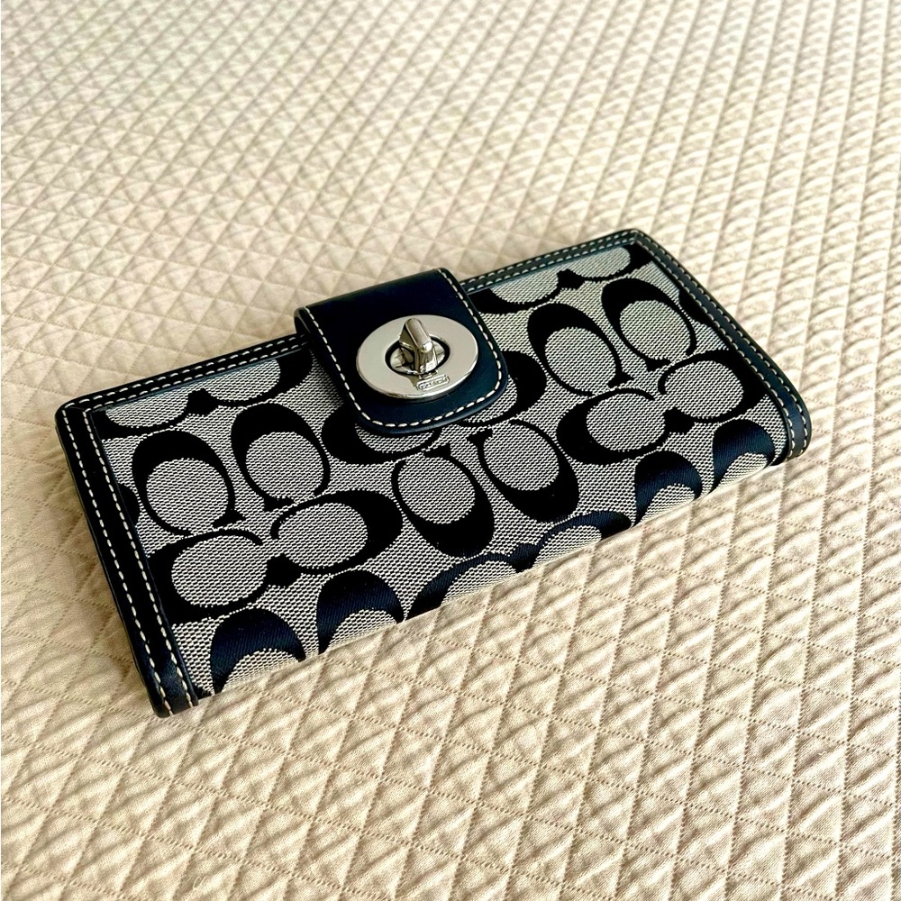 Coach wallet
